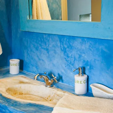 House With Private Pool *